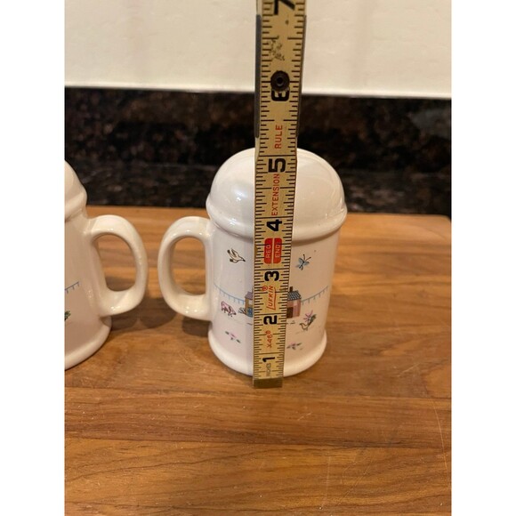 HEARTLAND Ceramic Stovetop Salt & Pepper Shakers - Picture 6 of 10